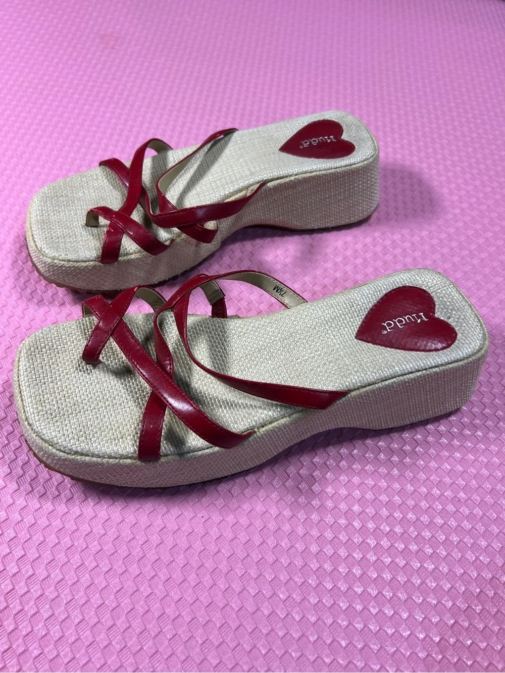 Y2K Mudd red and beige strappy platform wedge sandals 7.5